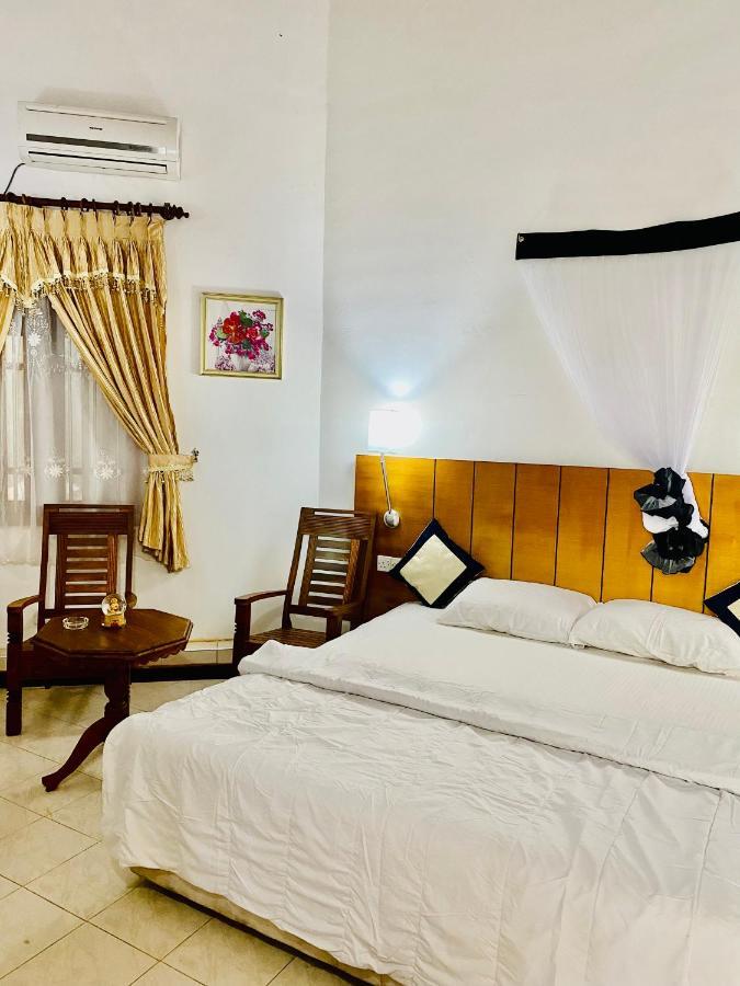Hikka Paradise Guest House Hikkaduwa Exterior foto